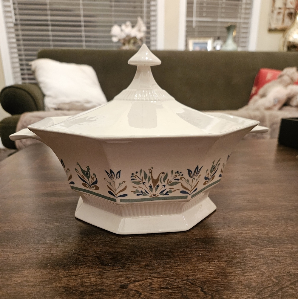Independence Ironstone Castleton China 'SHENANDOAH' Pattern Casserole Dish Japan